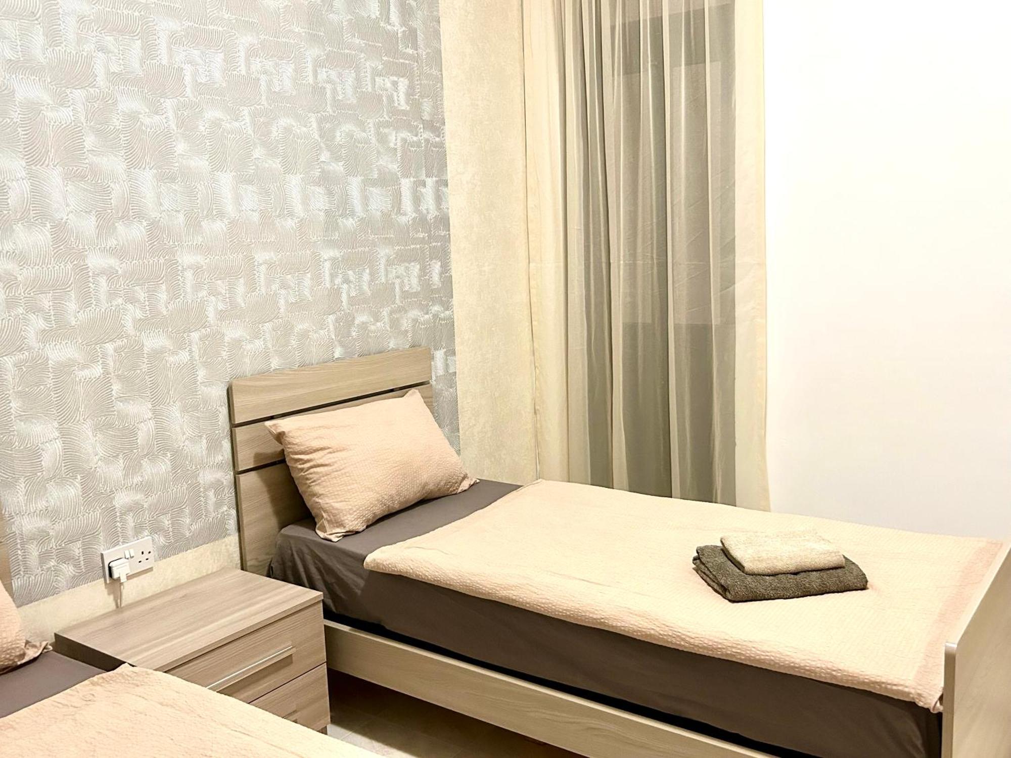 Arzella - Spacious Two Bedroom Apartments Xlendi Exterior photo