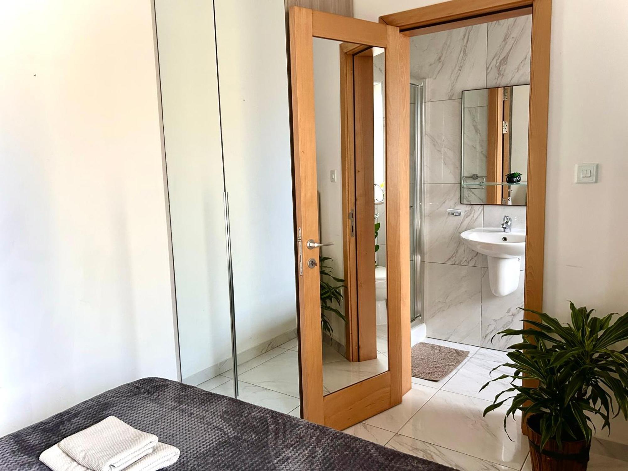 Arzella - Spacious Two Bedroom Apartments Xlendi Exterior photo