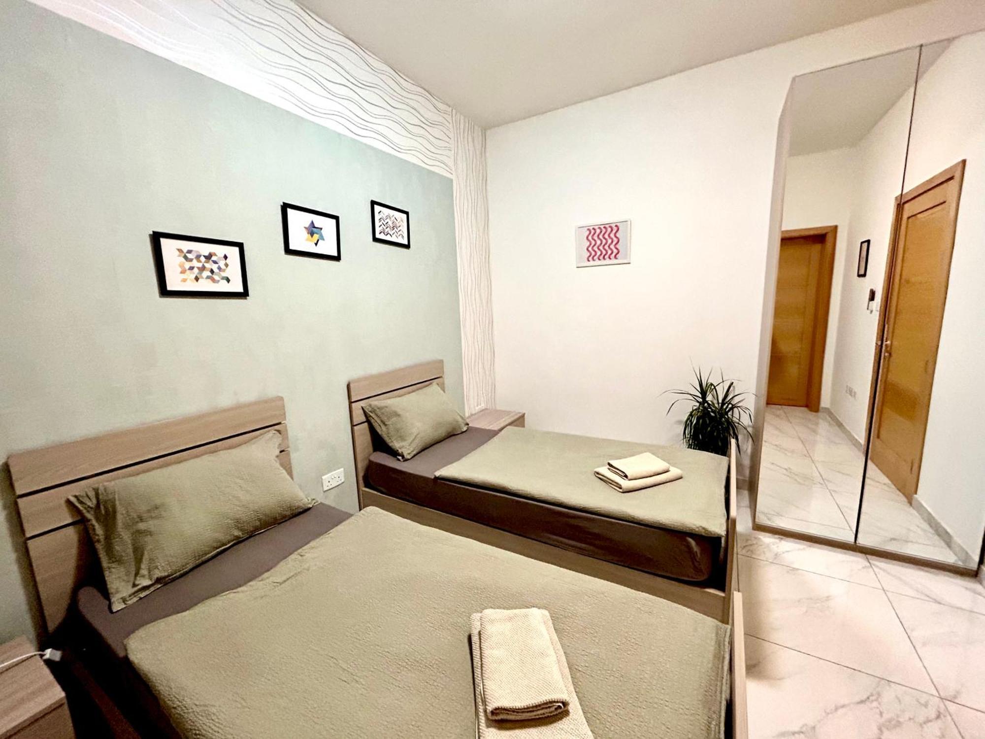 Arzella - Spacious Two Bedroom Apartments Xlendi Exterior photo