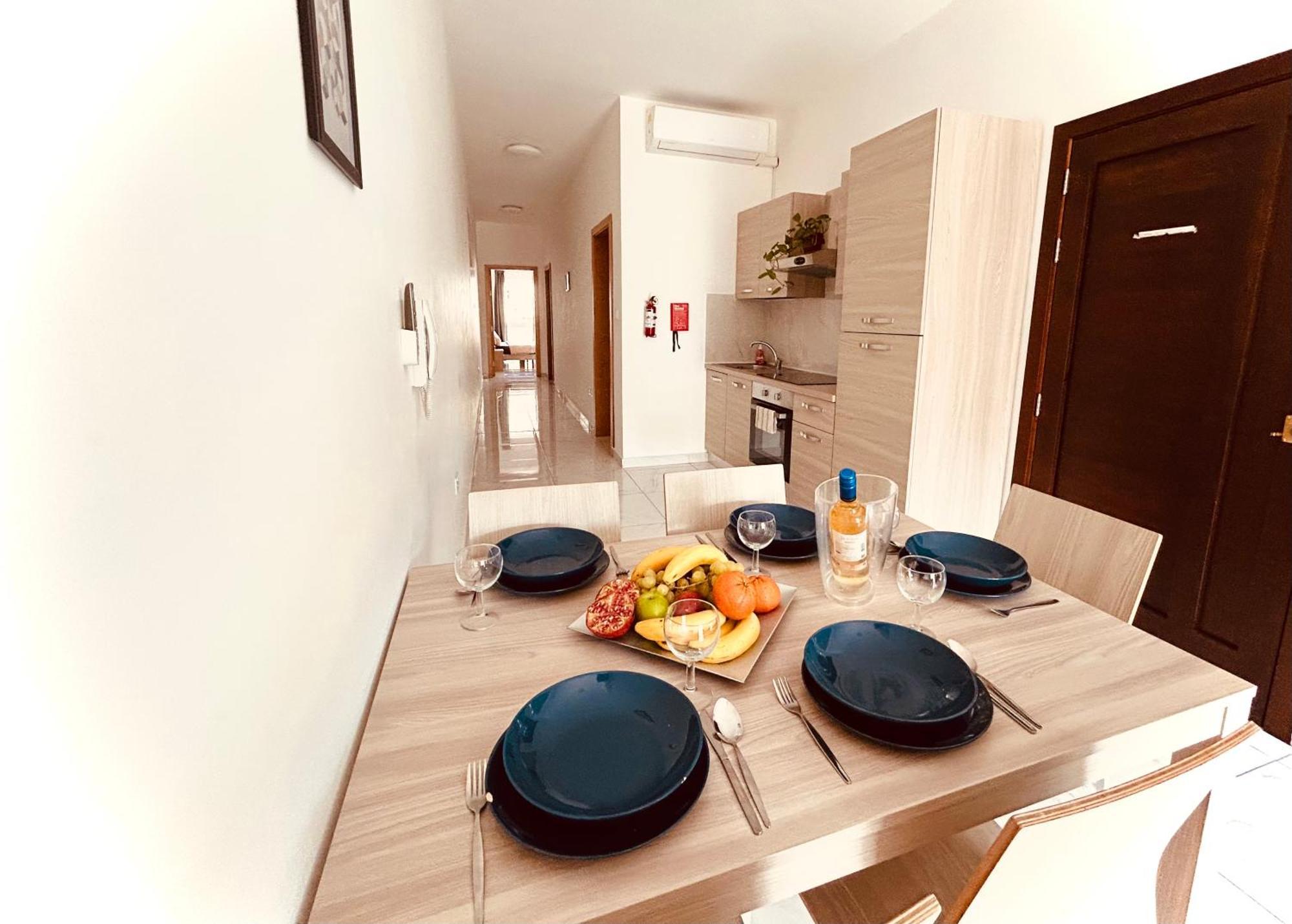 Arzella - Spacious Two Bedroom Apartments Xlendi Exterior photo