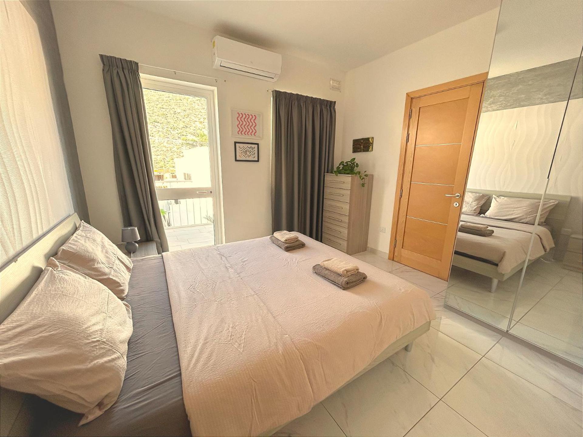Arzella - Spacious Two Bedroom Apartments Xlendi Exterior photo